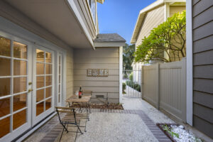 Back on market: Rare Countryside Townhome in Orange